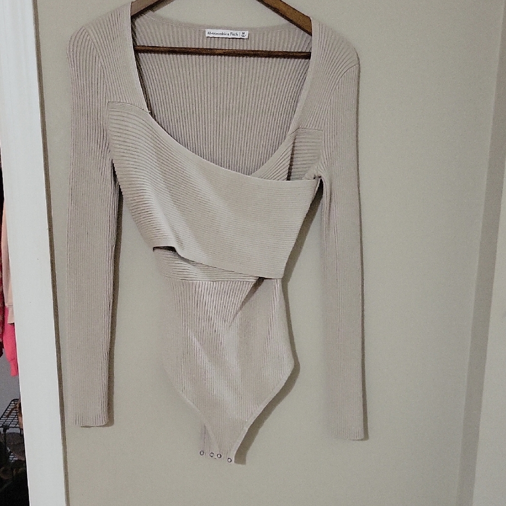 Abercrombie & Fitch Beige Ribbed Bodysuit
